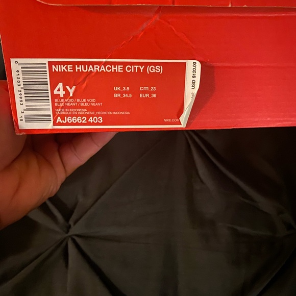 Nike Huraches - Picture 3 of 3